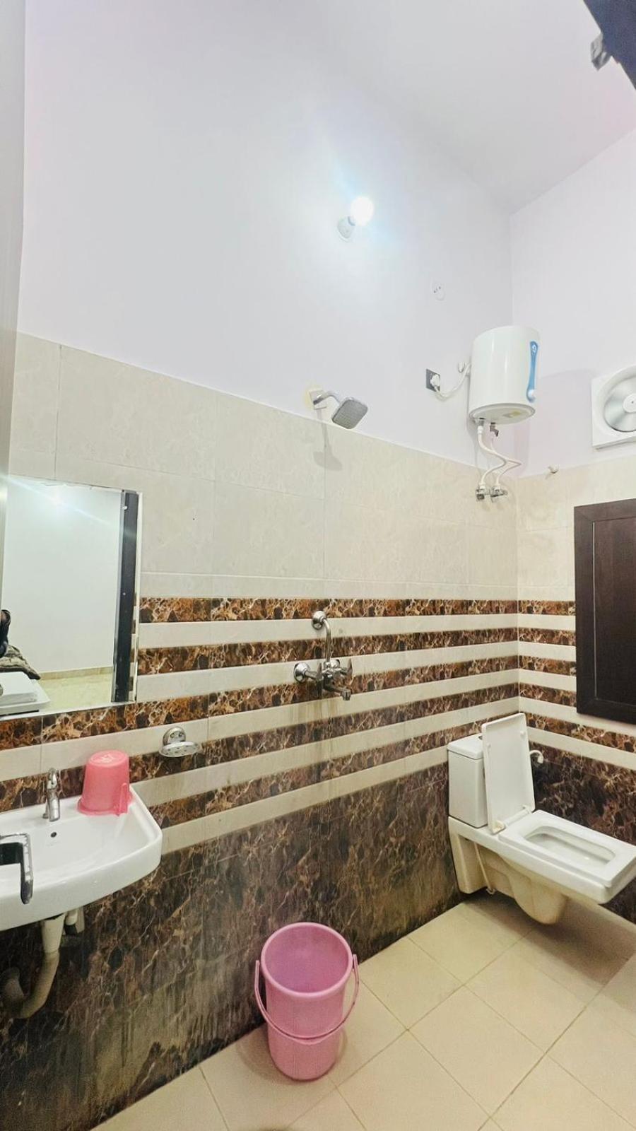 Hotel Rudra Residency Near Railway Station Mathura Exterior photo